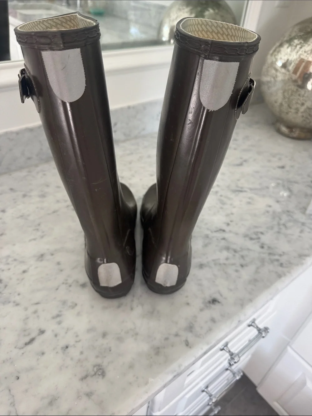 Hunter Men's Tall Rain Boots in Dark Brown with Red Logo